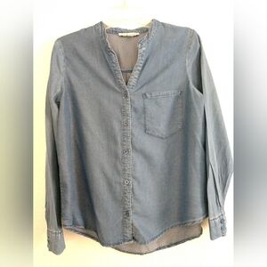 Haute Monde Women's Chambray Shirt Long Sleeve Button Front Coastal Size Medium